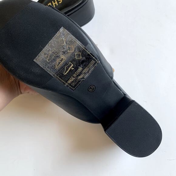 She & In Black Slip On Block Heel Sandal - Picture 6 of 8